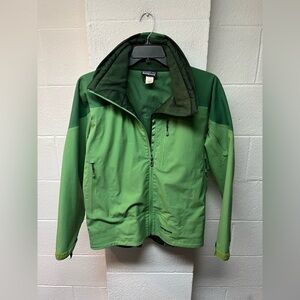 Patagonia Men's Two-Tone Green Performance Jacket